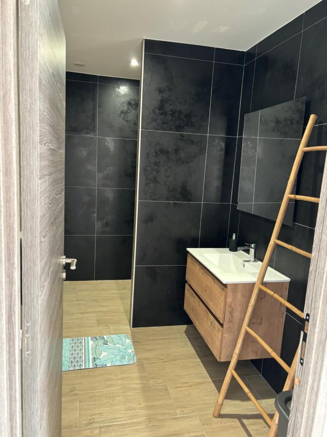 Lg1 Apartment Сен Дизие Екстериор снимка